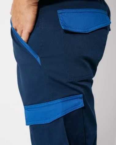 PANTALÓN MULTIBOLSILLOS ELÁSTICO COMBINADO