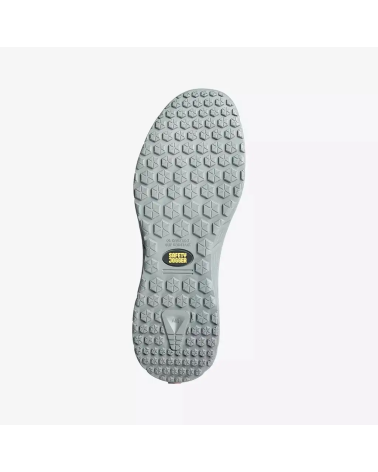 DEPORTIVA DE SEGURIDAD ULTRA LIGERA S1P SUELA