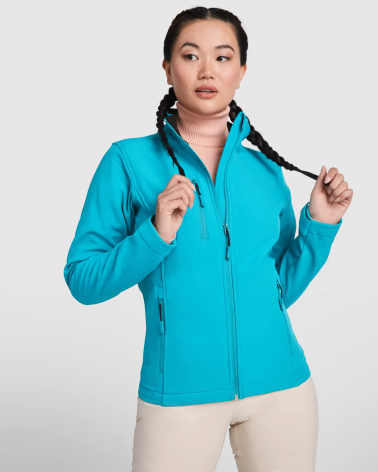 SOFTSHELL MUJER CON FORRO MICROPOLAR