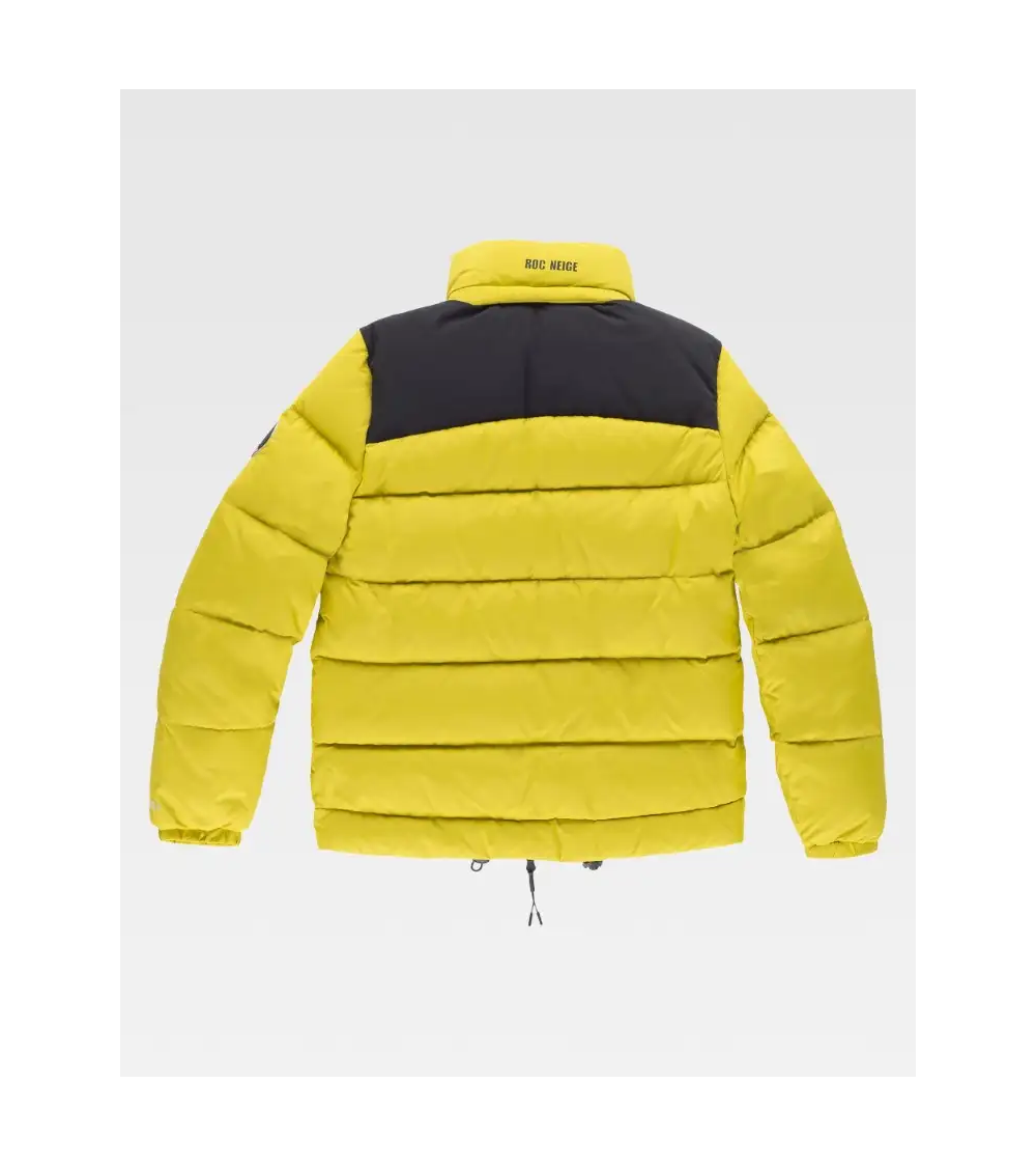 PARKA CON CAPUCHA Y RELLENO DE PLUMAS