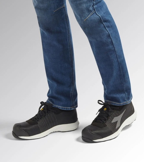 ZAPATILLA DE SEGURIDAD S3L SIN METALES