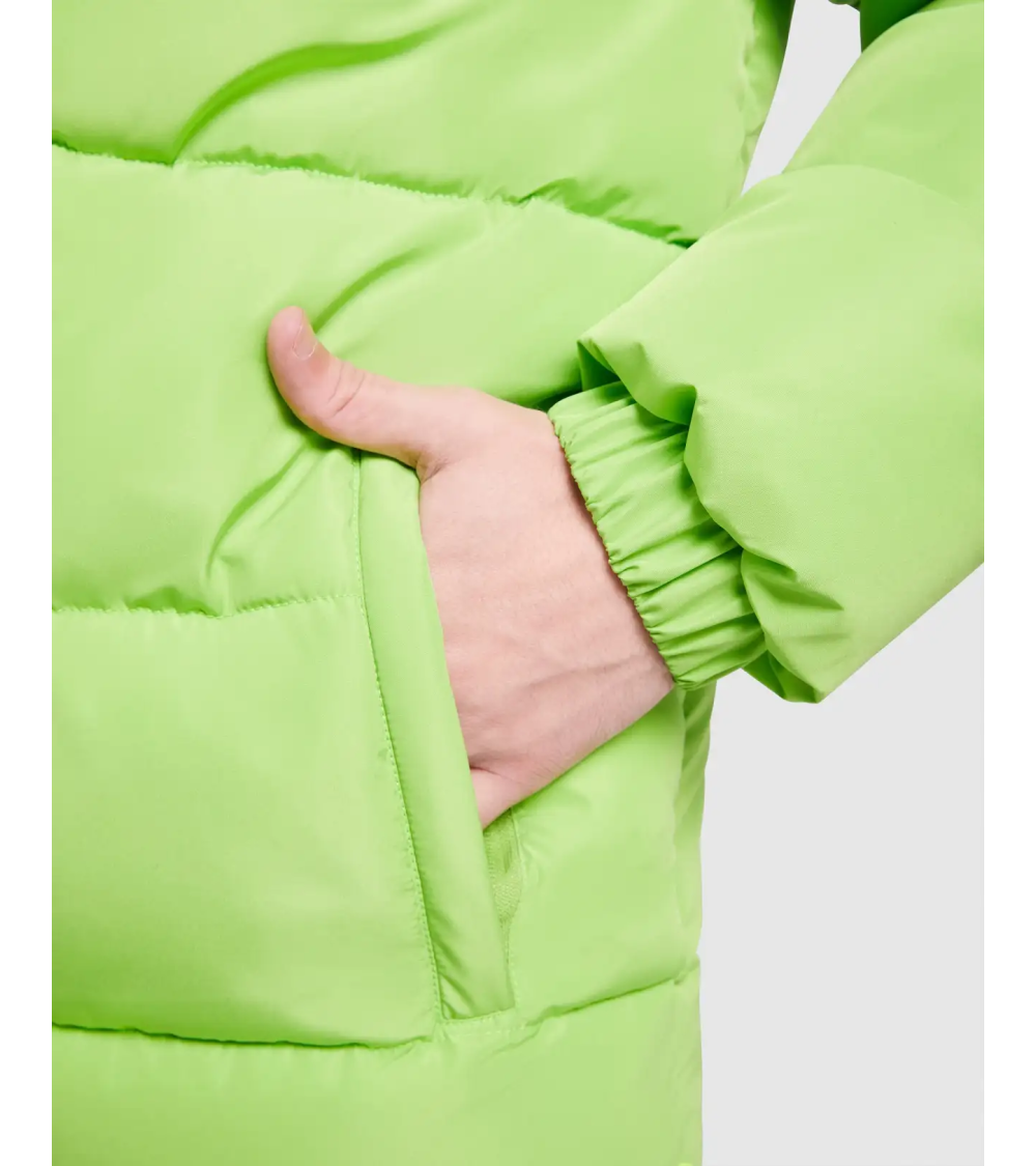 CHAQUETA ACOLCHADA COMBINADA CON CAPUCHA VERDE LIMA / NEGRO