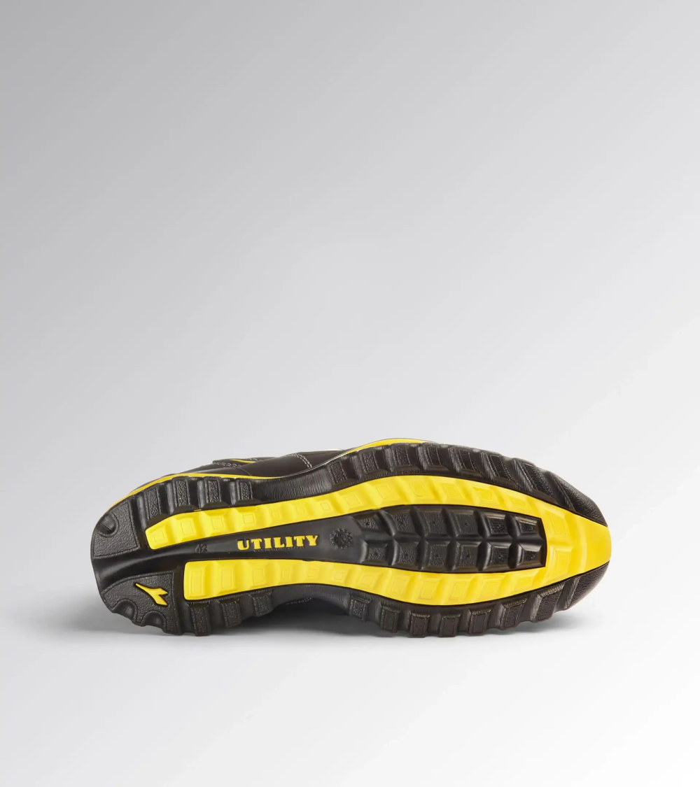 ZAPATILLA NOBUCK S3S PUNTERA ALUMINIO EJEMPLO DE USO