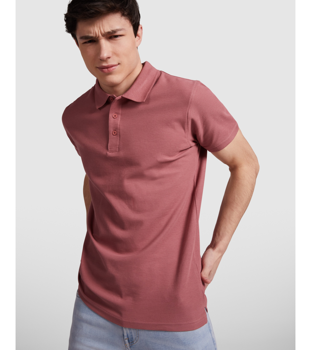 POLO UNISEX MANGA CORTA ALGODÓN COLORES ROJO BAYA MODELO