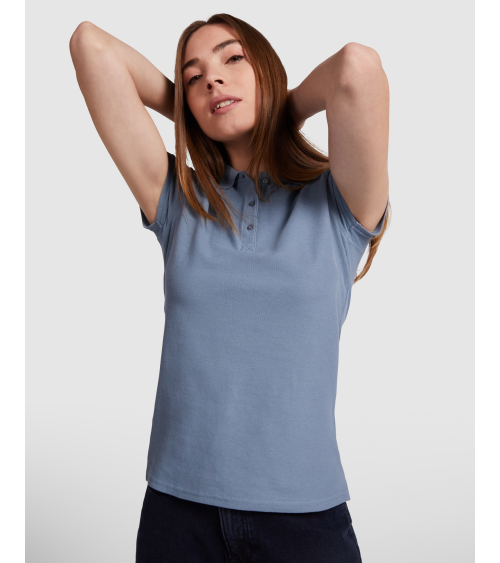 POLO MUJER MANGA CORTA ALGODÓN COLORES AZUL ZEN EJEMPLO DE USO