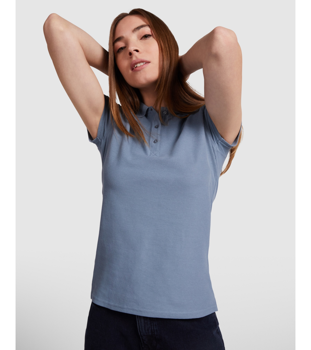 POLO MUJER MANGA CORTA ALGODÓN COLORES AZUL ZEN EJEMPLO DE USO