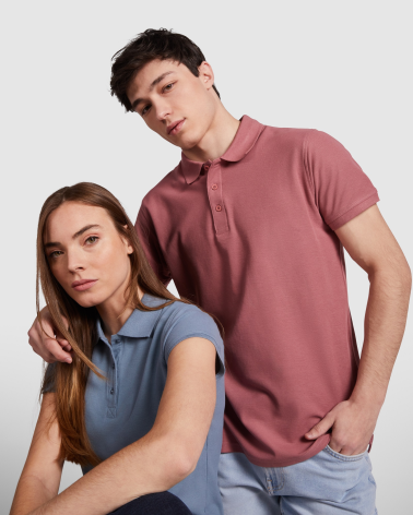POLO MUJER MANGA CORTA ALGODÓN COLORES AZUL ZEN ROJO BAYA EJEMPLO DE USO