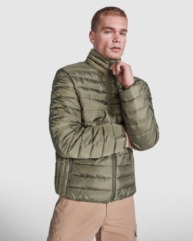 CHAQUETA RESISTENTE AL AGUA ACOLCHADA VERDE MILITAR FRENTE
