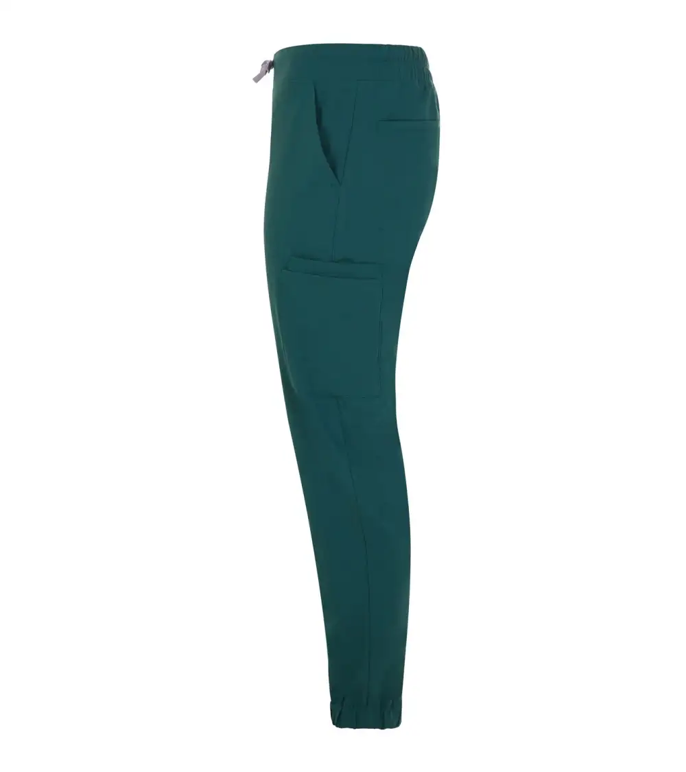 PANTALÓN JOGGER TACTO SUAVE REPELENTE LIQUIDOS VERDE OSCURO FRENTE