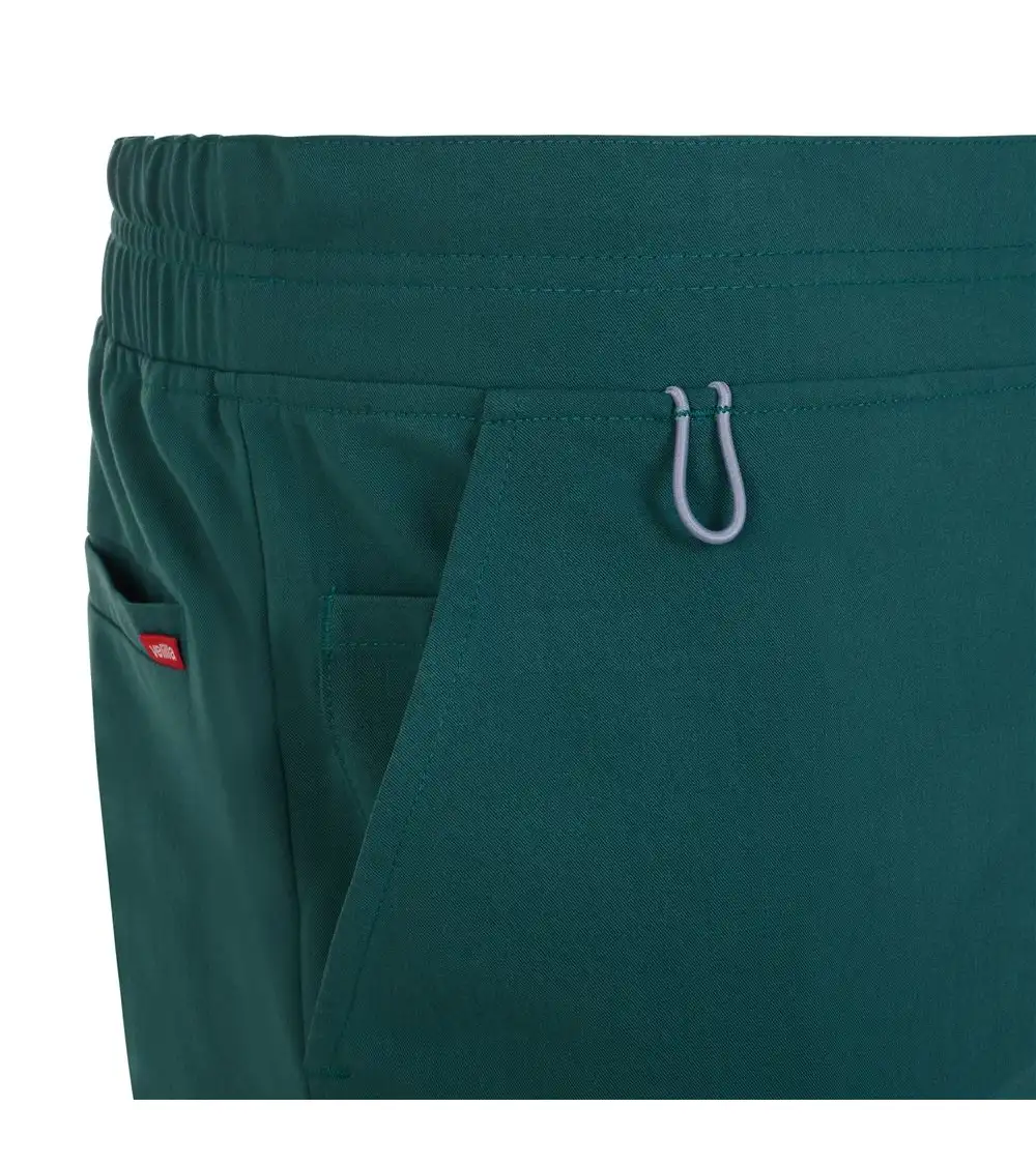 PANTALÓN JOGGER TACTO SUAVE REPELENTE LIQUIDOS VERDE OSCURO FRENTE
