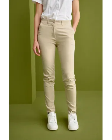 PANTALON CHINO MUJER SLIM FIT RESISTETE LEJIA ARENA FRENTE