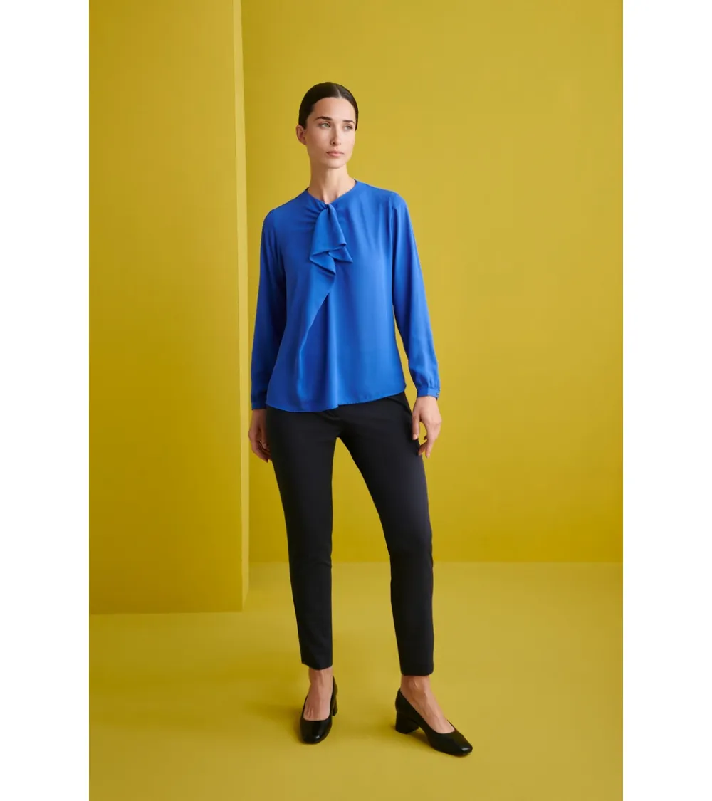 BLUSA CUELLO REDONDO CON FRUNCE EN CUELLO AZULINA