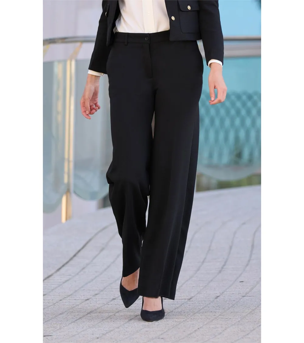 PANTALÓN ANCHO MUJER HOSPEDERIA EJEMPLO DE USO