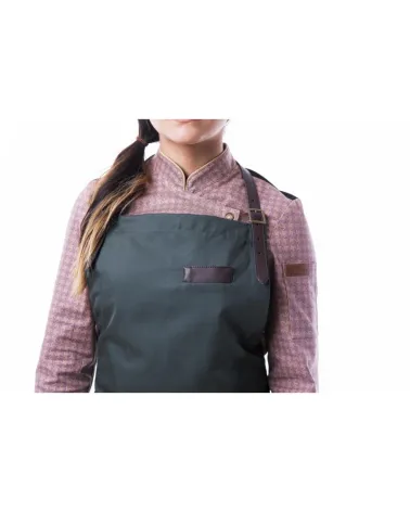 DELANTAL PETO Y HEBILLAS BOLSILLO POLIPIEL FRENTE DETALLE PETO BOLSILLO