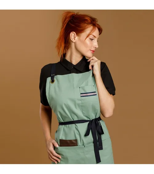DELANTAL CON PETO TEJIDO DENIM HOSTELERÍA VERDE 1