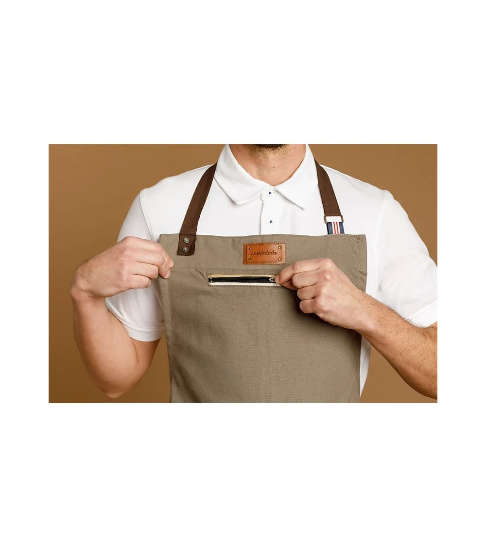 DELANTAL PETO BOLSILLO DE CREMALLERA EN PECHO COSTADO