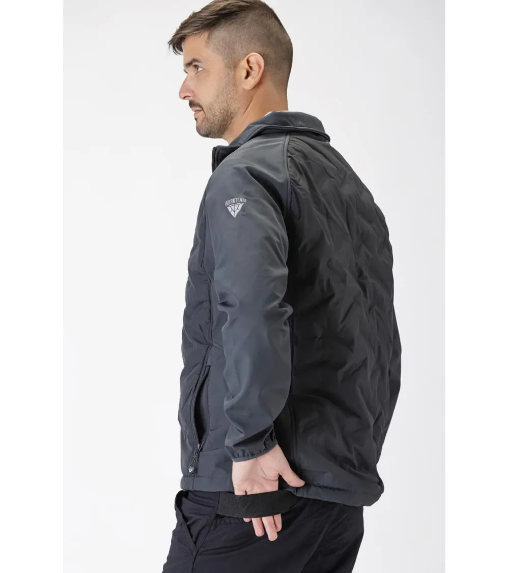 CHAQUETA WORKSHELL ELÁSTICA ACOLCHADA GRIS EJEMPLO DE USO