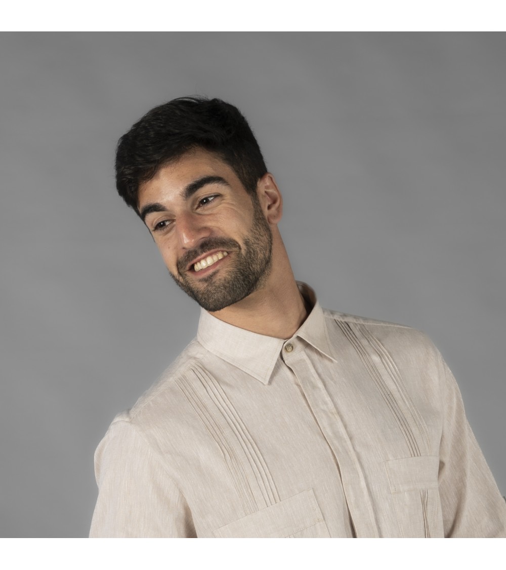 GUAYABERA CUELLO CAMISERO