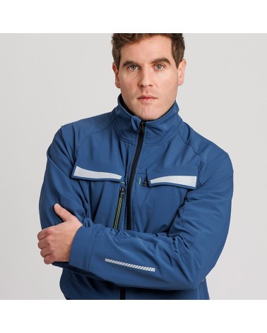 CHAQUETA TÉCNICA LIGERA CORTAVIENTOS