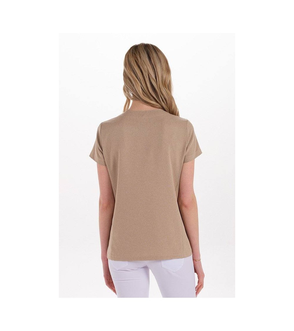 CASACA ESTÉTICA CON DETALLES DE RASO